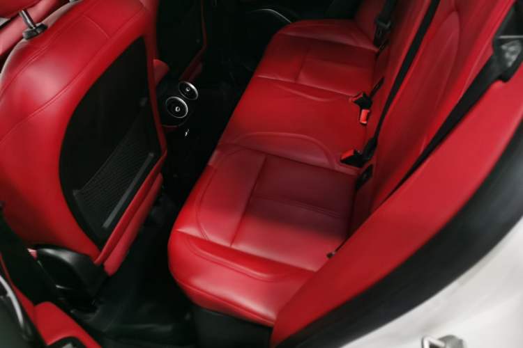 Used Alfa Romeo Stelvio 2017 2.0T 200HP Elite Edition
