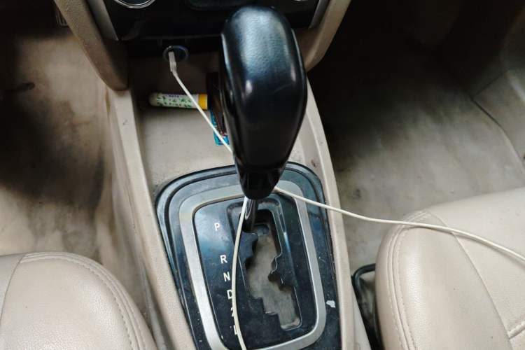 Used Karry K50 2015 1.5L Automatic Luxury Model Gear Lever