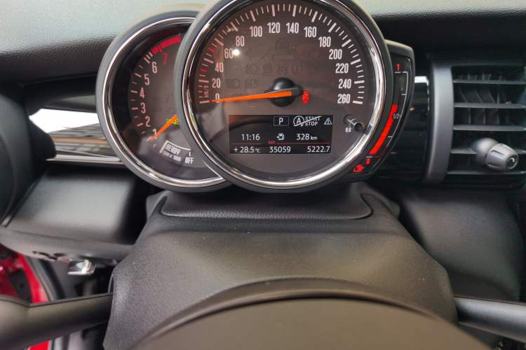 Used MINI 2018 1.5T COOPER Classic Edition Five-Door Version
