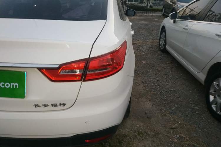 Used Ford Escort 2019 Revised 1.5L Automatic ZhiXiang Version (Tire Pressure Monitoring) China VI Standard