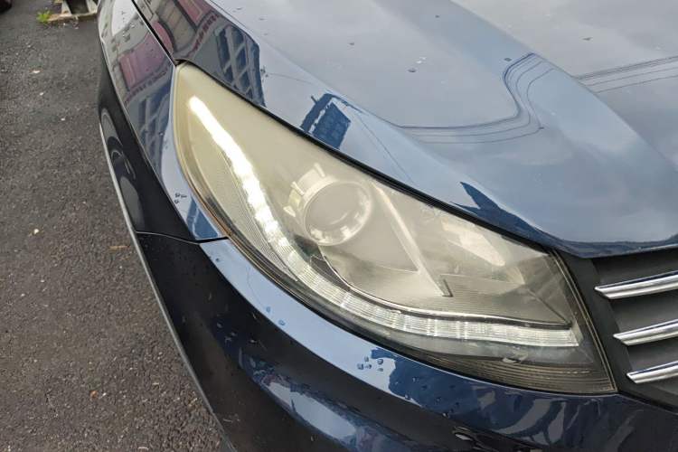 Used Dongfeng Fengon 580 2016 Revised Version 1.5T CVT Luxury Edition Right Front Headlight