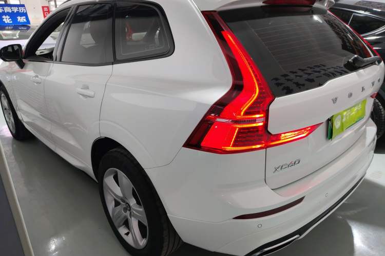 Used Volvo XC60 New Energy 2021 T8 E-Drive Hybrid Smart & Dynamic Edition
