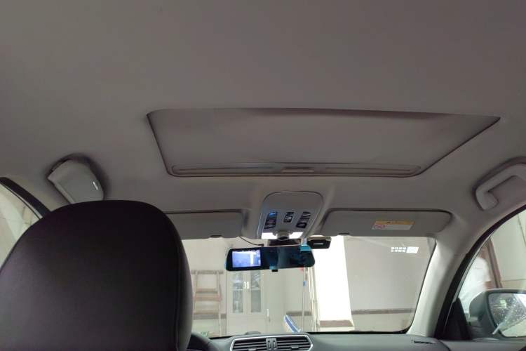 Used Haval H2 2017 Blue Label 1.5T Automatic Two-Wheel Drive Luxury Model
