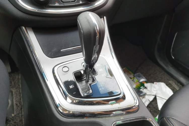 Used Baojun 560 2016 1.8L iAMT Elite Edition