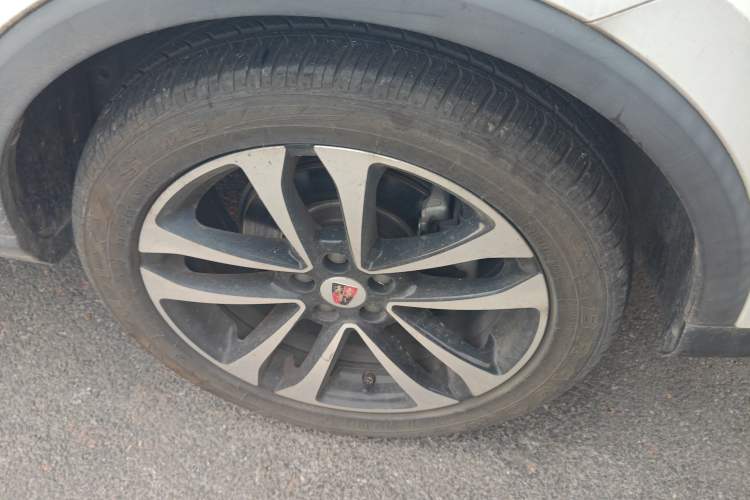 Used Roewe RX3 2020 1.6L CVT 4G Connected Ultra-Fun Elite Edition
