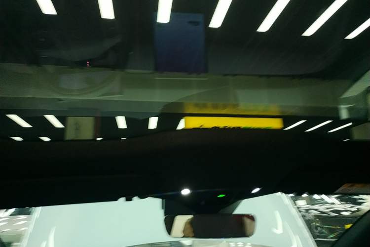 Used Nio ET5T 2024 75kWh Touring Headliner