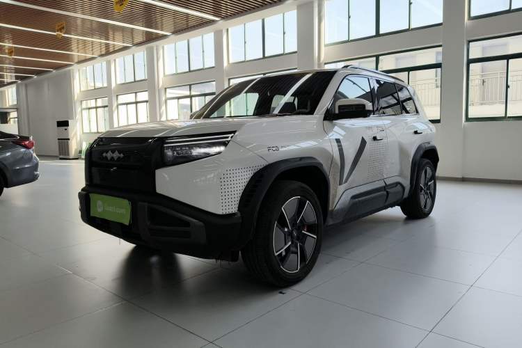 Used Formula Leopard Titanium 3 2025 501KM All-Wheel Drive Intelligent Driving Ultra Version