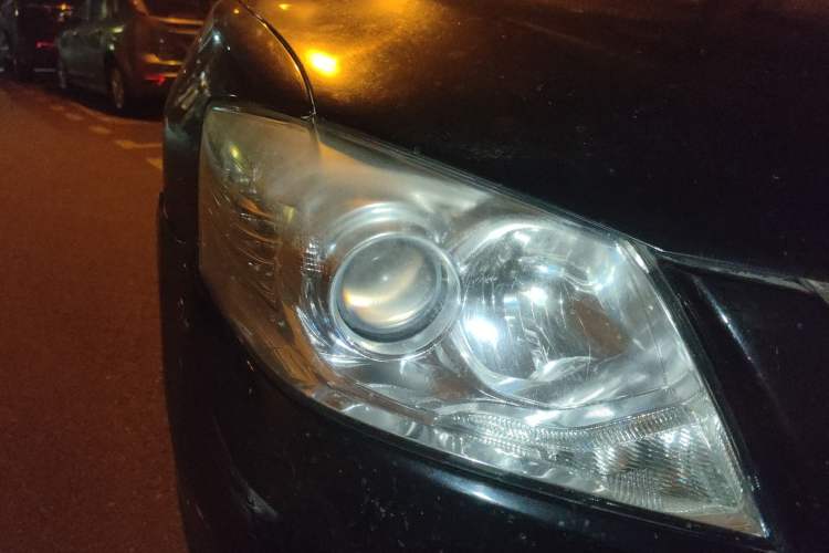 Used Toyota Camry 2012 200E Classic Elite Edition Right Front Headlight