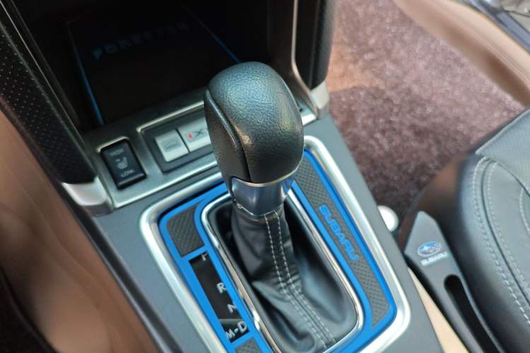 Used Subaru Forester 2016 2.5i Luxury Navigation Edition
