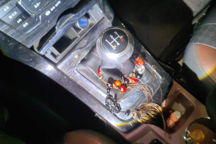 Used BYD Surui 2015 Revised Version 1.5L Manual Luxury Edition
