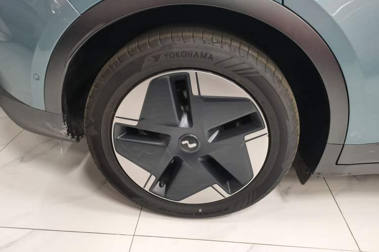 Used ONVO L60 2024 60 kWh Rear-Drive Version