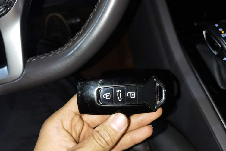 Used Volkswagen Touareg 2019 2.0 TSI Ruiyi Edition China V Standard
