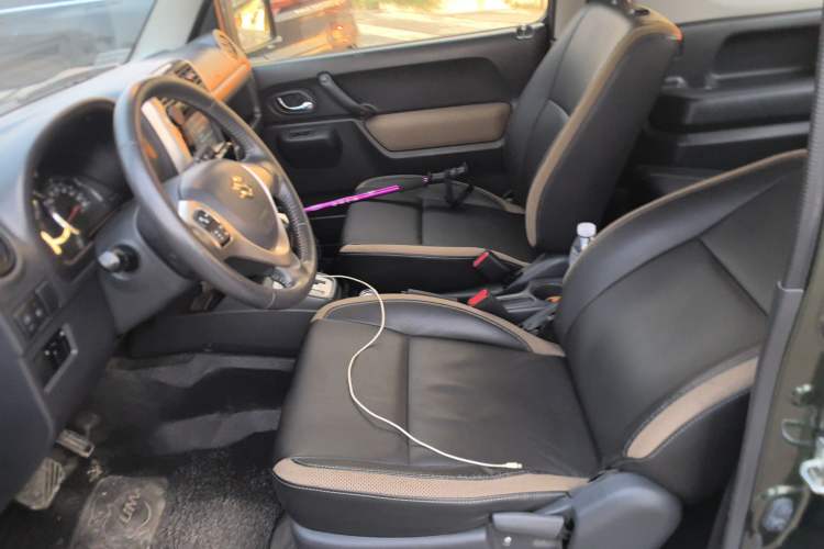 Used Suzuki Jimny 2015 1.3 AT Mode3 Navigation Edition
