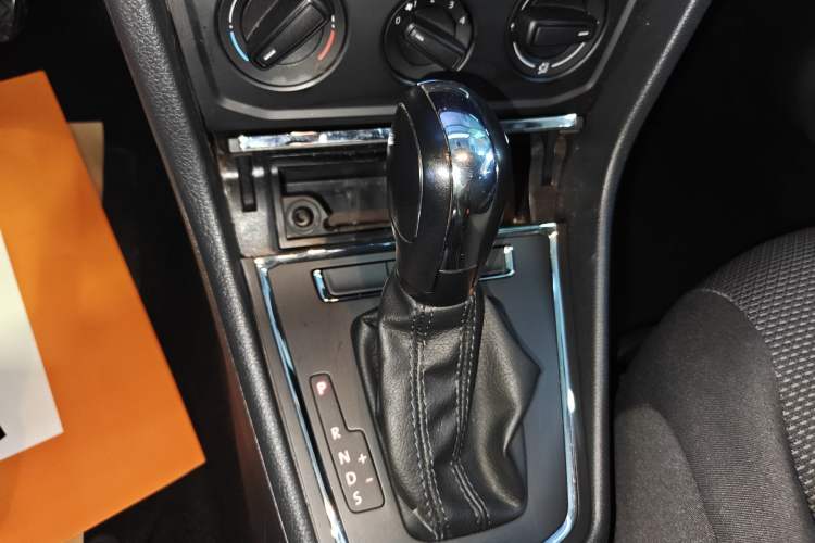 Used Volkswagen Bora 2018 1.5L Automatic Fashion Model