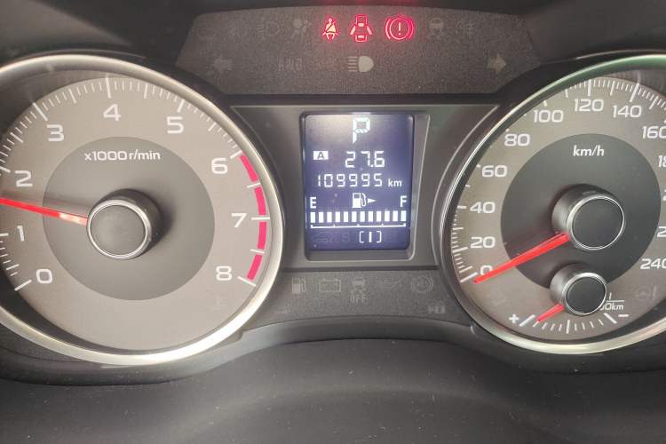 Used Subaru Forester 2014 2.5i Automatic Elite Edition Odometer Close Up