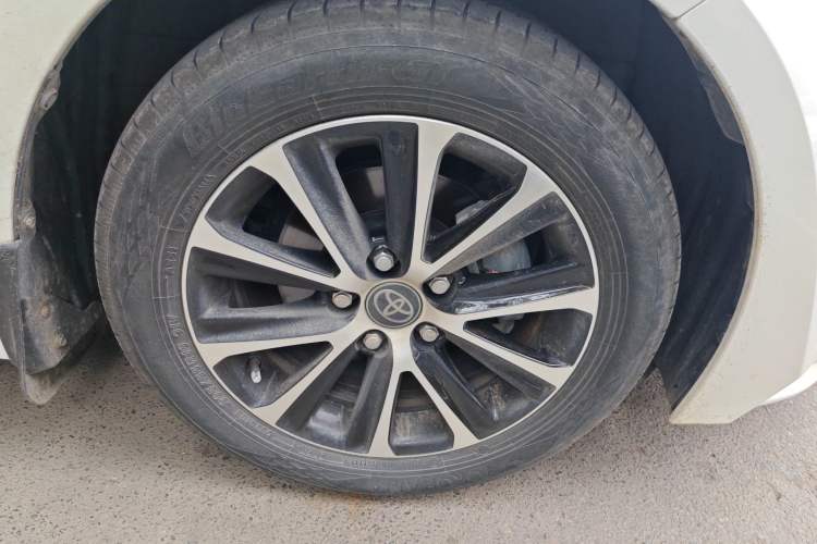 Used Toyota Levin 2023 Smart Electric Hybrid Dual-Engine 1.8L Leading Edition Right Front Wheel Hub
