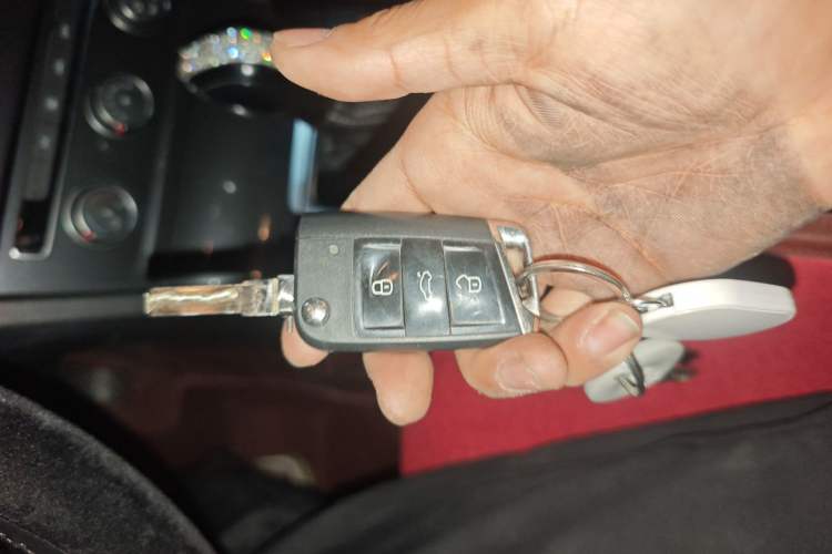 Used Volkswagen Golf 2016 1.6L Automatic Comfort Model Vehicle Key