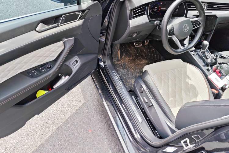 Used Volkswagen Magotan 2023 2 Million Units Limited-Edition 380TSI DSG Flagship Version