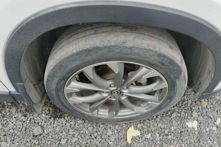 Used Mazda CX-5 2013 2.5L Automatic 4x4 Luxury Version Right Front Wheel Hub