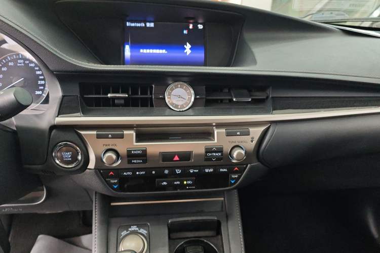 Used Lexus ES 2016 200 Midnight Special Limited Edition Audio And AC Panel