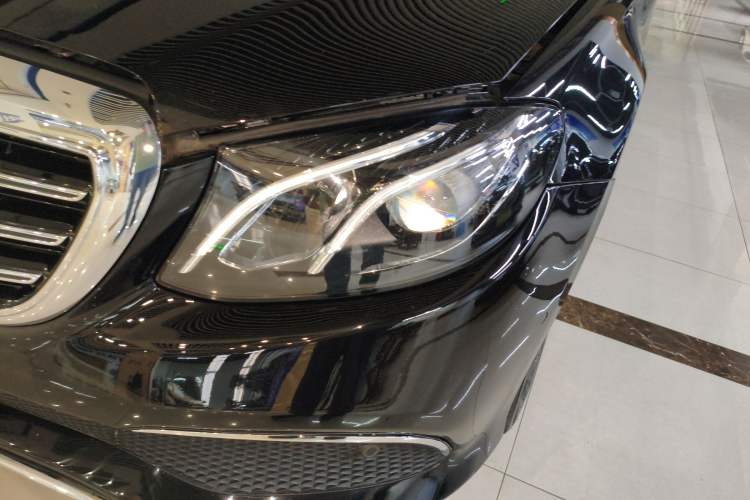 Used Mercedes-Benz E-Class 2016 E 300 L Stylish Model Left Front Headlight