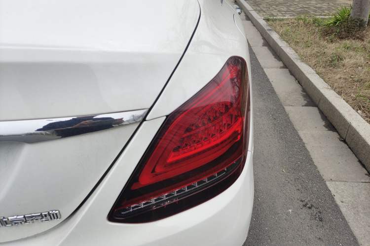Used Mercedes-Benz C-Class 2019 C 260 L Sport Edition Right Rear Taillight