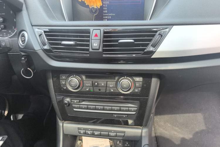 Used BMW X1 2014 sDrive18i Leading Model