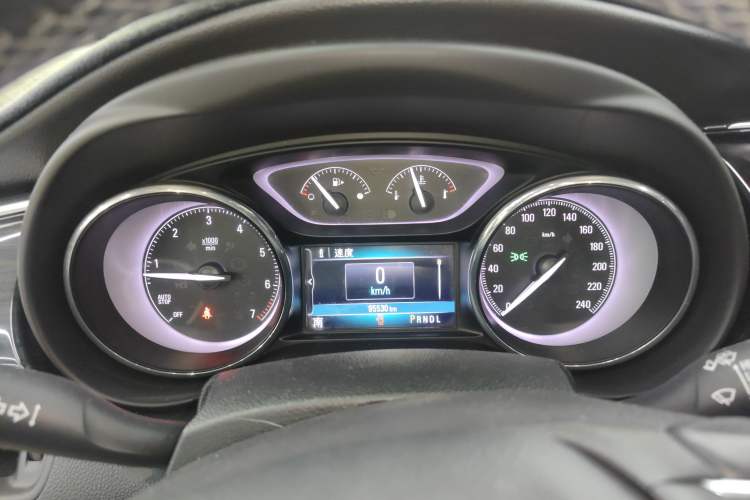 Used Buick Envision 2017 20T Two-Wheel Drive Luxury Model Instrument Cluster