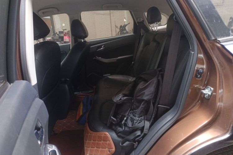 Used Venucia T70 2016 2.0L CVT Smart Choice Edition
