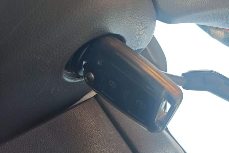 Used Volkswagen Golf 2016 230TSI Manual Comfort Version