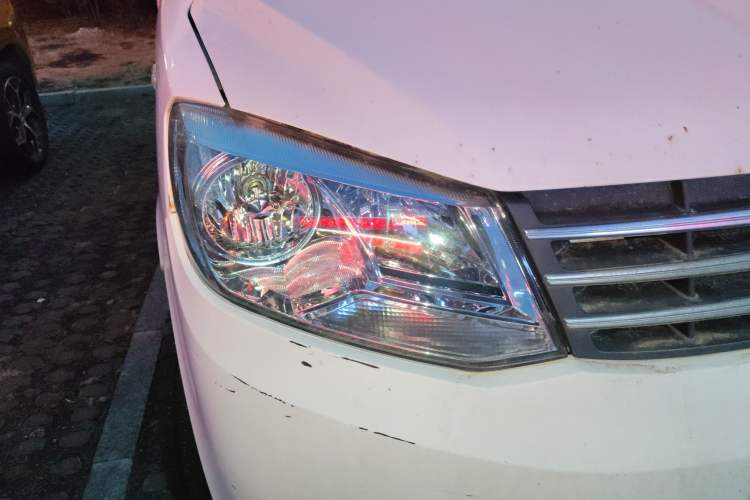 Used Dongfeng Fengon 330 2018 1.5L Manual Utility Version I DK15 Right Front Headlight