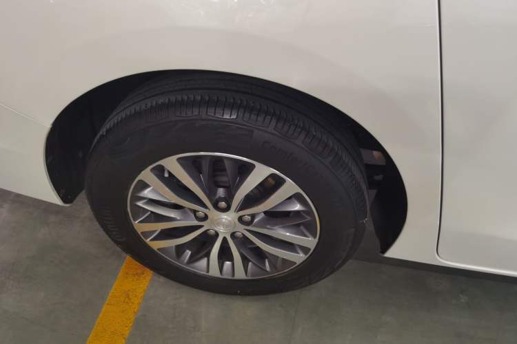 Used Buick GL8 2022 ES Landtrek 653T Luxury Edition