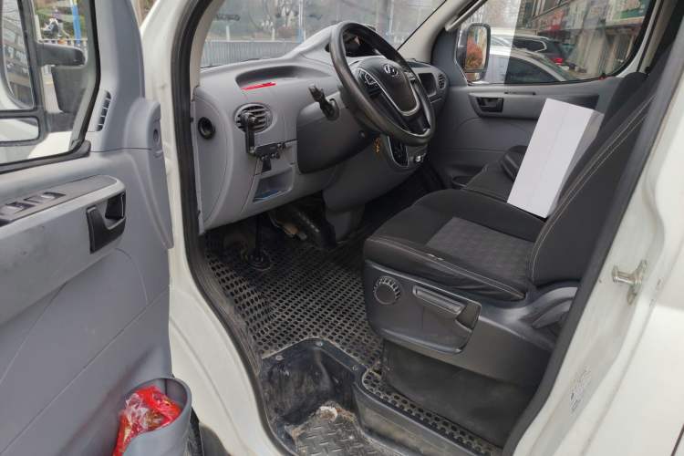 Used SAIC MAXUS Xintu V80 