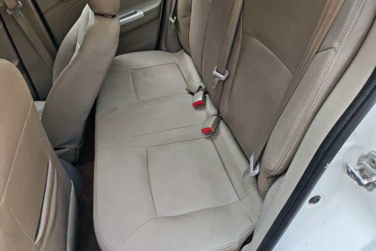 Used CHANGAN Alsvin V3 2015 1.4L Manual Warm-Hearted Model China V Standard
