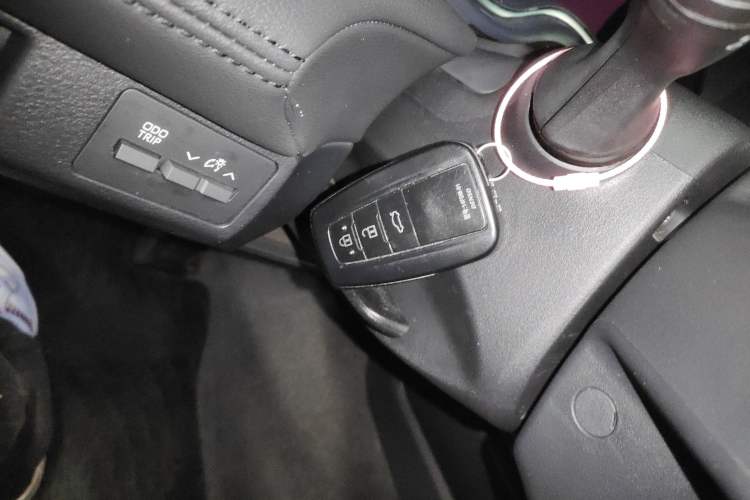 Used Toyota Avalon 2019 2.0L Ambition Edition China VI