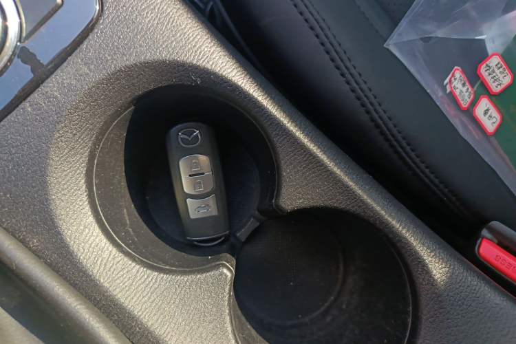 Used Mazda Mazda 3 Axela 2016 Sedan 1.5L Automatic Comfort Model
