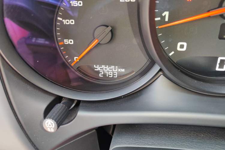 Used Porsche Macan 2017 Macan 2.0T Odometer Close Up