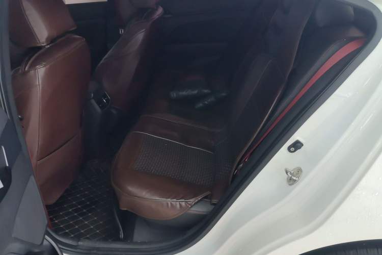 Used Hyundai Elantra (6th Generation / Lingdong) 2020 1.4T Dual-Clutch Xuan Dong · Dynamic Version Left Rear Seat