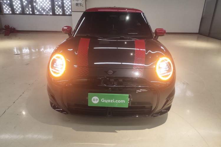 Used MINI Electric COOPER 2024 452km COOPER SE Racing Driver Front