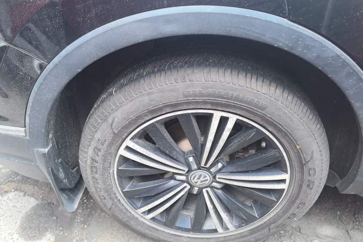 Used Volkswagen Tiguan L 2019 330TSI Automatic Two-Wheel Drive Panoramic Comfort Edition China VI Standard Right Rear Wheel Hub