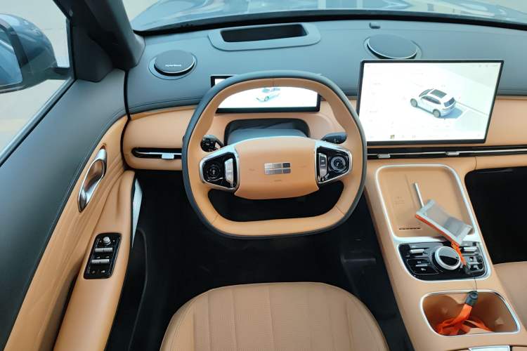Used Geely Galaxy Xingjian 7 EM-i 2025 120km Flagship Edition Steering Wheel