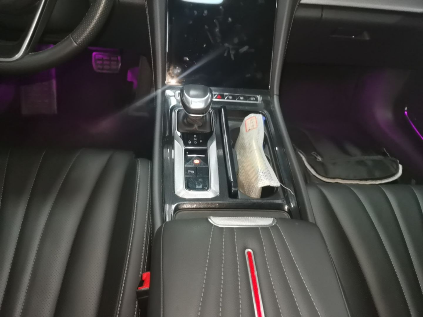 Hongqi H5 2024 1.5T DCT Smart Connect Flagship Edition - Chinese Trim Yun — снимка 16