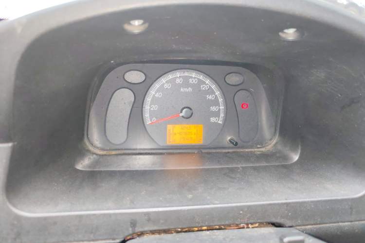 Used Wuling Zhiguang 2013 1.0L Practical Version Instrument Cluster