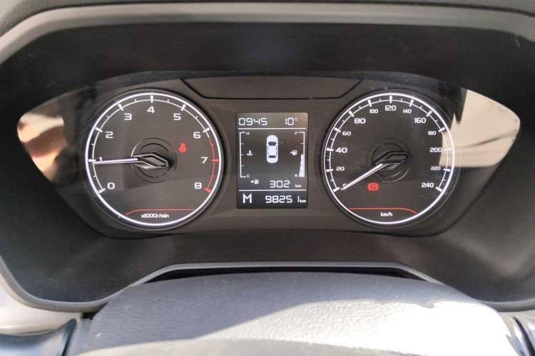 Used Geely Auto Vision X6 2021 PRO 1.4T Manual Luxury Model
