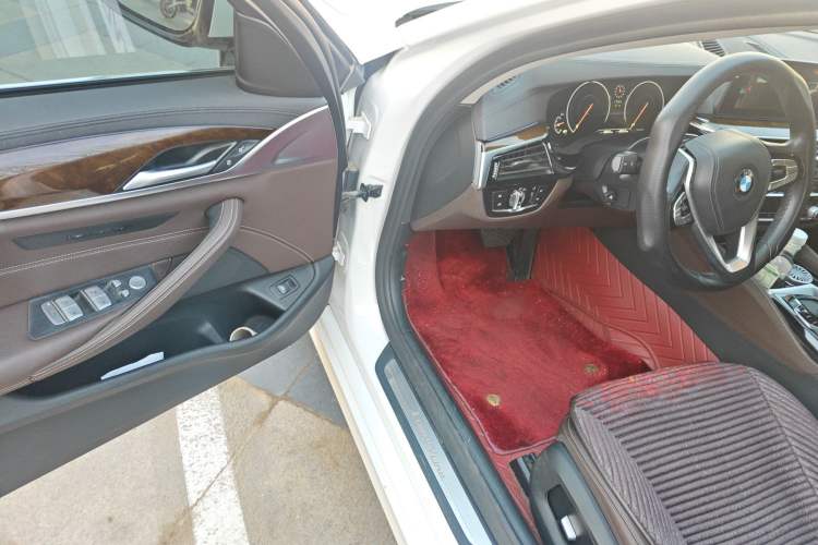 Used BMW 5 Series 2019 525Li Luxury Package