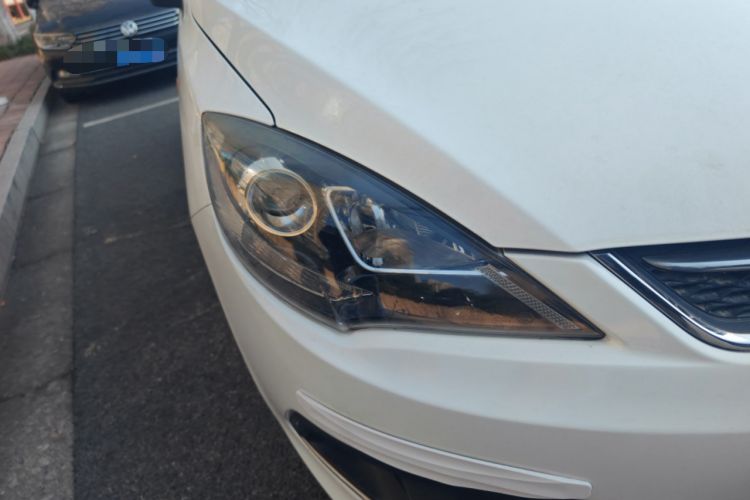 Used Chery Fengyun 2 2015 1.5L Manual New Edition Right Front Headlight