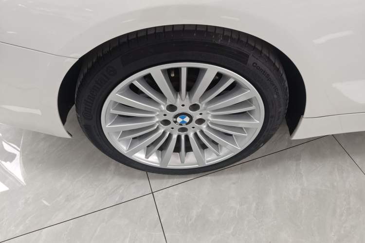 Used BMW 4 Series 2016 430i Convertible Design Package Right Rear Wheel Hub