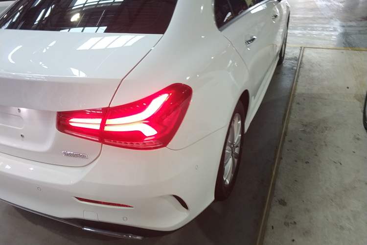 Used Mercedes-Benz A-Class 2020 Restyled A 200 L Sport Sedan Fashion Version
