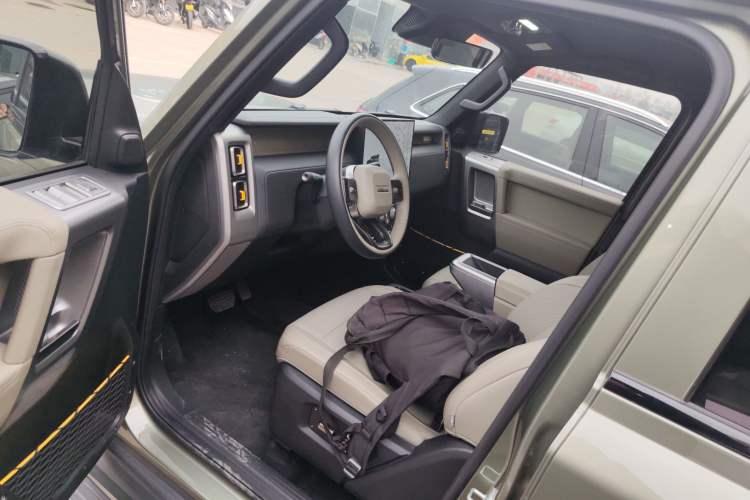 Used iCAR V23 2025 501 Four-Wheel Drive Intelligent Driving Version