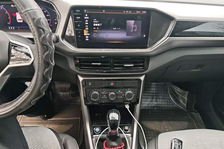 Used Volkswagen T-Cross 2021 1.5L Automatic Comfort Edition Audio And AC Panel